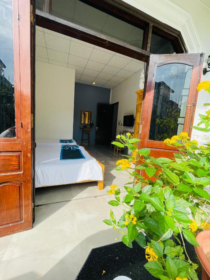 Shark Hostel Hue Luaran gambar