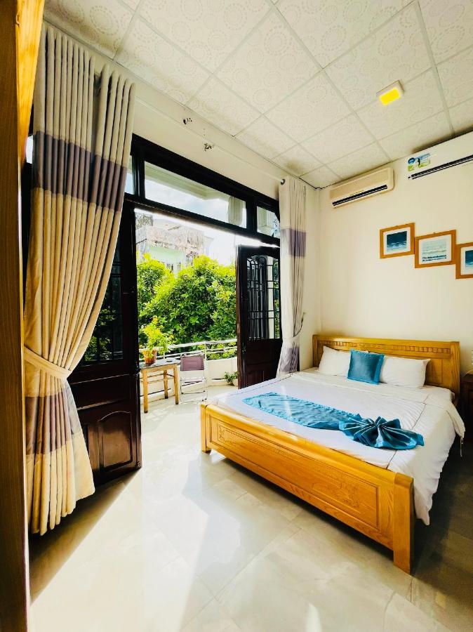 Shark Hostel Hue Luaran gambar
